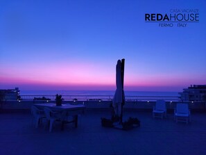 Outdoor dining - Vrbo Property (San Tommaso Tre Archi)