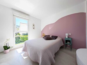 Room - Vrbo Property (Le Beausset)