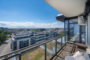 Property grounds - Apartment with a River View Near the Old Town by Renters Prestige (Wrocław)