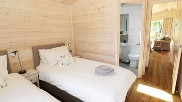 2 bedrooms, free WiFi, individually decorated, individually furnished