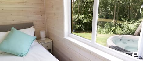 2 Schlafzimmer, kostenloses WLAN, individuell dekoriert