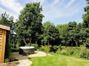 Bathtub spa outdoor