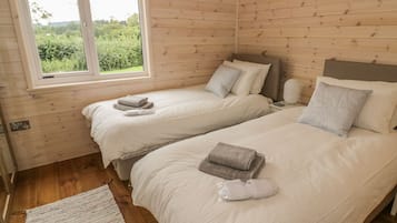 2 bedrooms, free WiFi, individually decorated, individually furnished