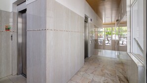 Interior - Apartment 'Rei  3º T' with Balcony, Wi-Fi and Air Conditioning (Quarteira)