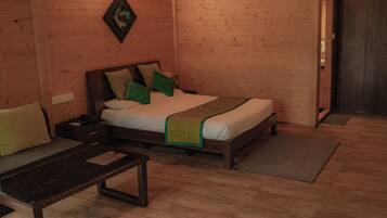 Chalet, Balcony | Premium bedding, free WiFi, bed sheets