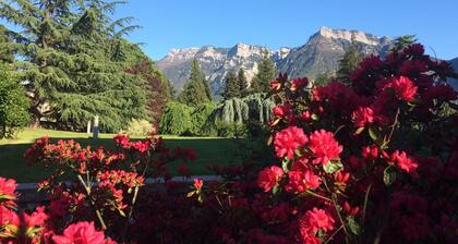Apartment 'I Girasoli' with Mountain View and Wi-Fi
