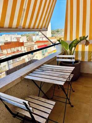 Shared Dormitory, 1 Bedroom | Balcony - Room-room in Quiet Area of Sitges (Sitges)