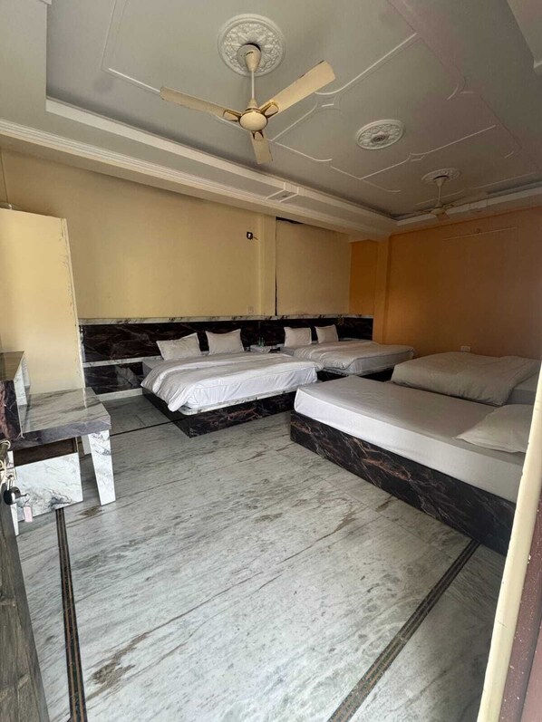 Superior Room | Free WiFi - Bhagirathi Residency (Rishikesh)