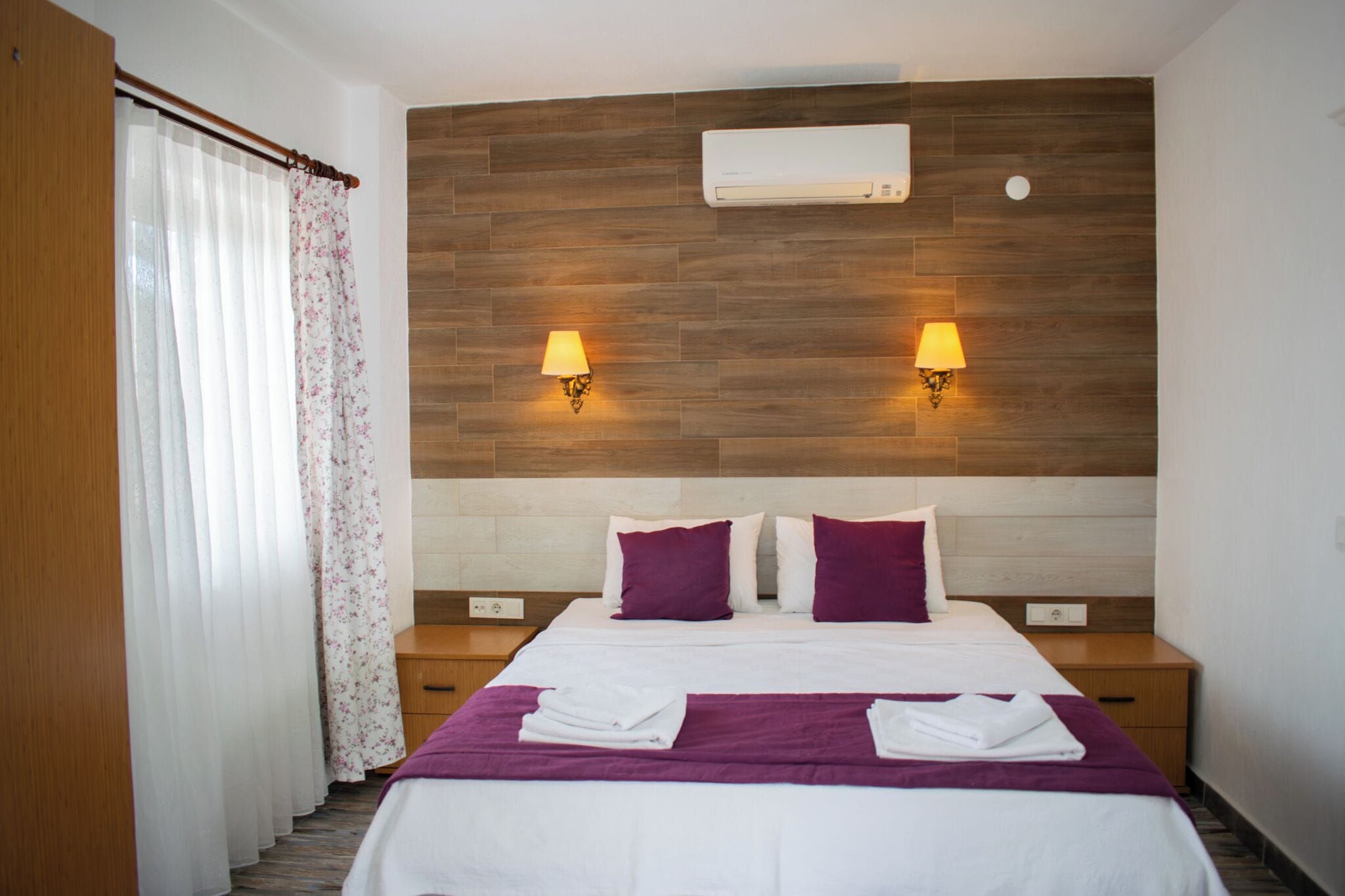 Chambre Triple Standard, vue piscine