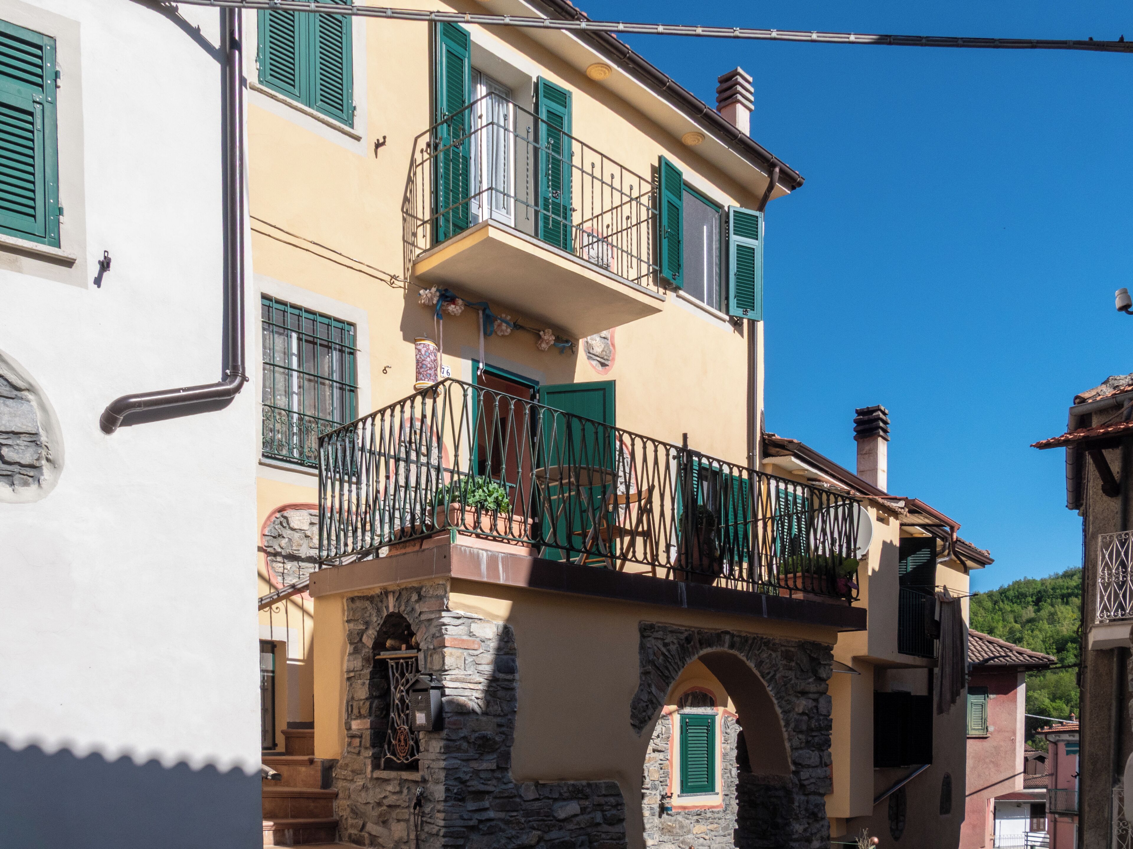 Apartamento, sacada, vista para a cidade | Fachada