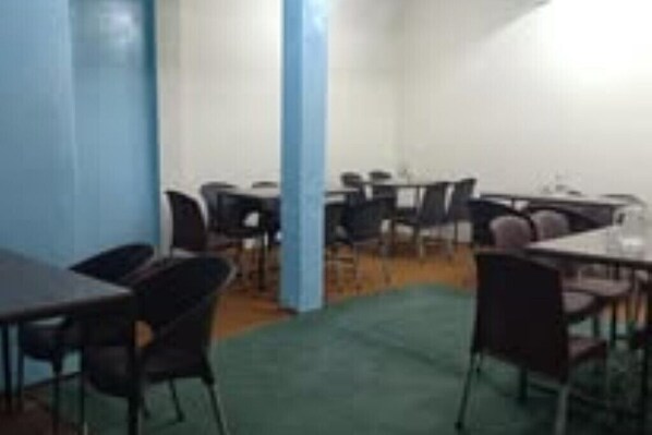 Dining - Nest Of Guest Hotel (hunza)