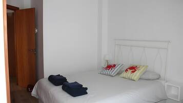 WiFi, bed sheets