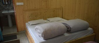 Devdaar Cottage Gangotri