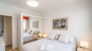 Unclassified image, 5 of 28, button - Cubo's Piramides Mijas Apartment & Parking / communal pool / parking included / air conditioning / terrace (Mijas Costa)