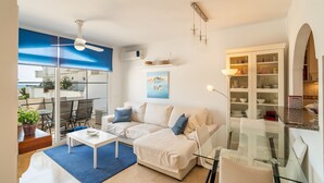 Unclassified image, 4 of 28, button - Cubo's Piramides Mijas Apartment & Parking / communal pool / parking included / air conditioning / terrace (Mijas Costa)