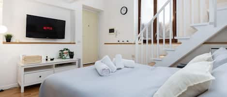 2 chambres, fer et planche à repasser