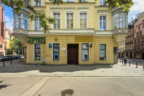 Exterior - Elegant Apartment with a balcony | Excellent location near the Market Square (Wrocław)