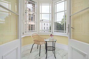 Interior - Elegant Apartment with a balcony | Excellent location near the Market Square (Wrocław)