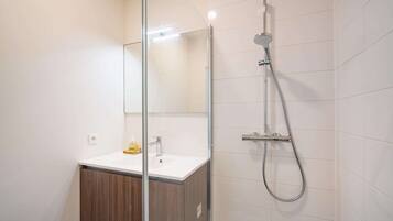Apartment | Bathroom