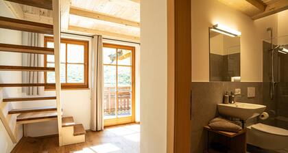 Apartment „Hochwart“ mit Bergblick, Gemeinschaftspool und WLAN