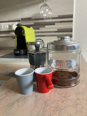 Coffee and/or coffee maker - Vacation House in Bologna area Santa Viola Minisuite Reno (Bologna)