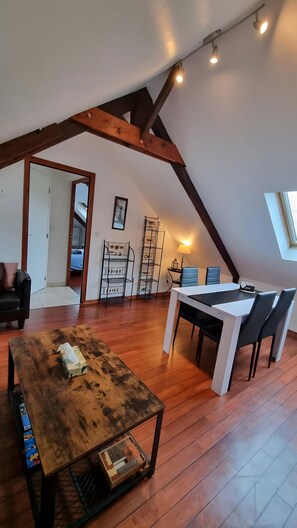 Interior - Marine Apartment Near the Beach (Cancale)