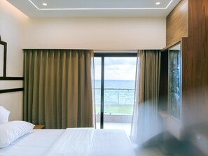 In-room safe, iron/ironing board, free WiFi, wheelchair access