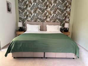 Classic-Doppel- oder -Zweibettzimmer | Schreibtisch, kostenloses WLAN