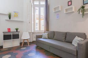 TV - Conte Verde - Bilo 7 Grey by Wonderful Italy (Turin)