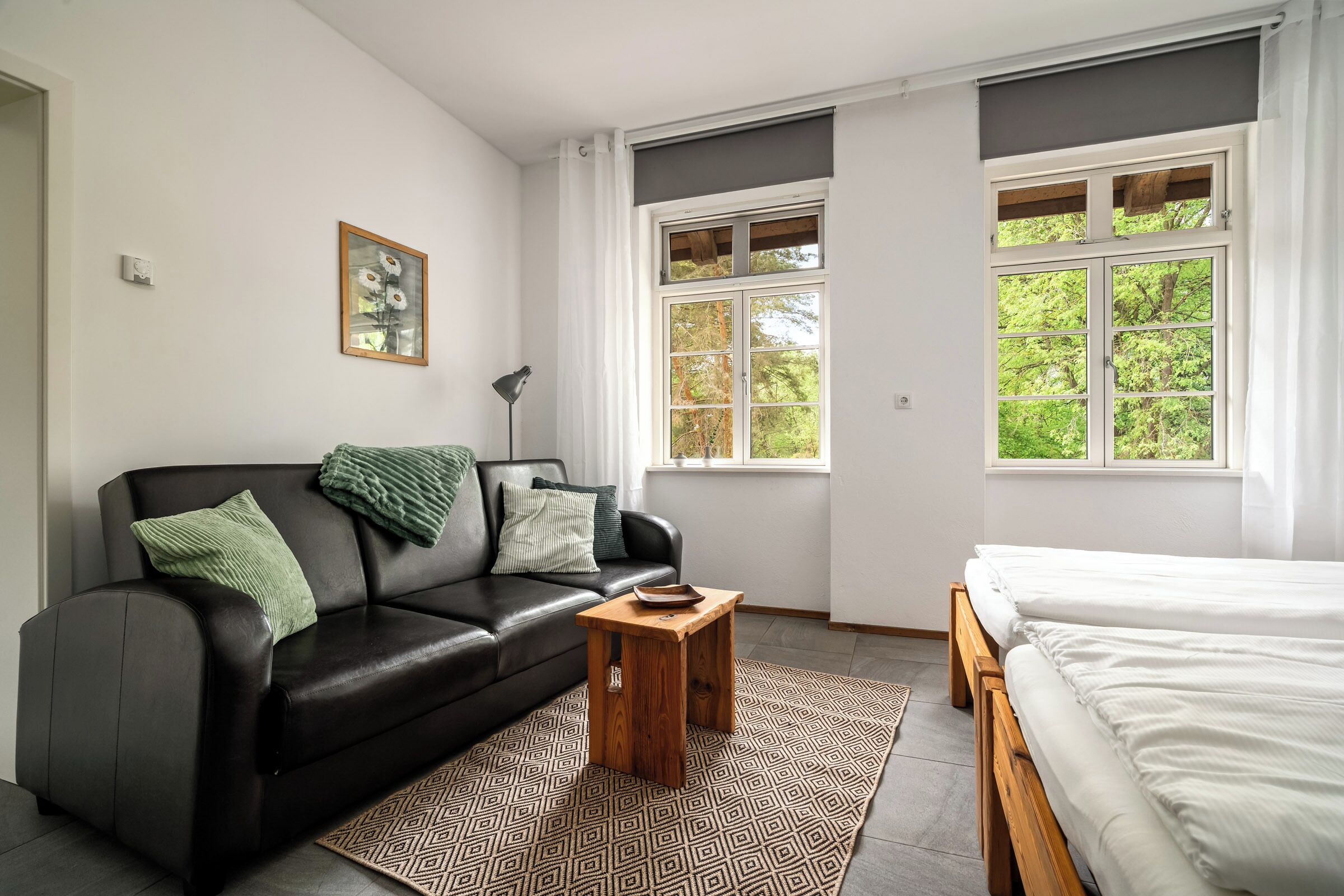 Bügeleisen/Bügelbrett, Reisekinderbett, kostenloses WLAN, Bettwäsche
