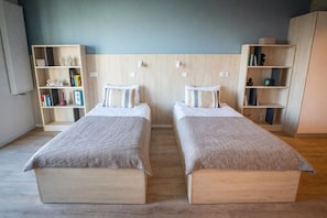 Deluxe Double Room, Balcony | Desk, laptop workspace, free WiFi - Apartamenty Collegia Grunwaldzka (Gdańsk)