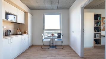Placa de cocina, utensilios de cocina