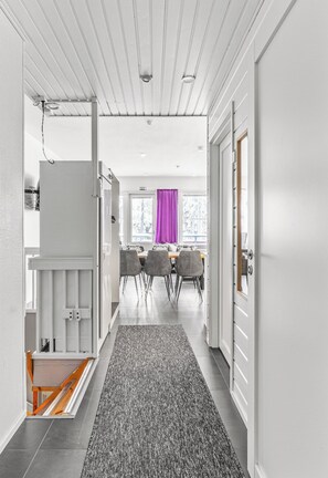 Comfort Apartment, Multiple Beds, Sauna, Courtyard View - Nordic 3BR Apt next to Ski Slopes (Kittilä)