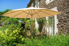 Property grounds - Apartment "Aurore" with Wi-Fi in Cancale, 1st Floor (Cancale)