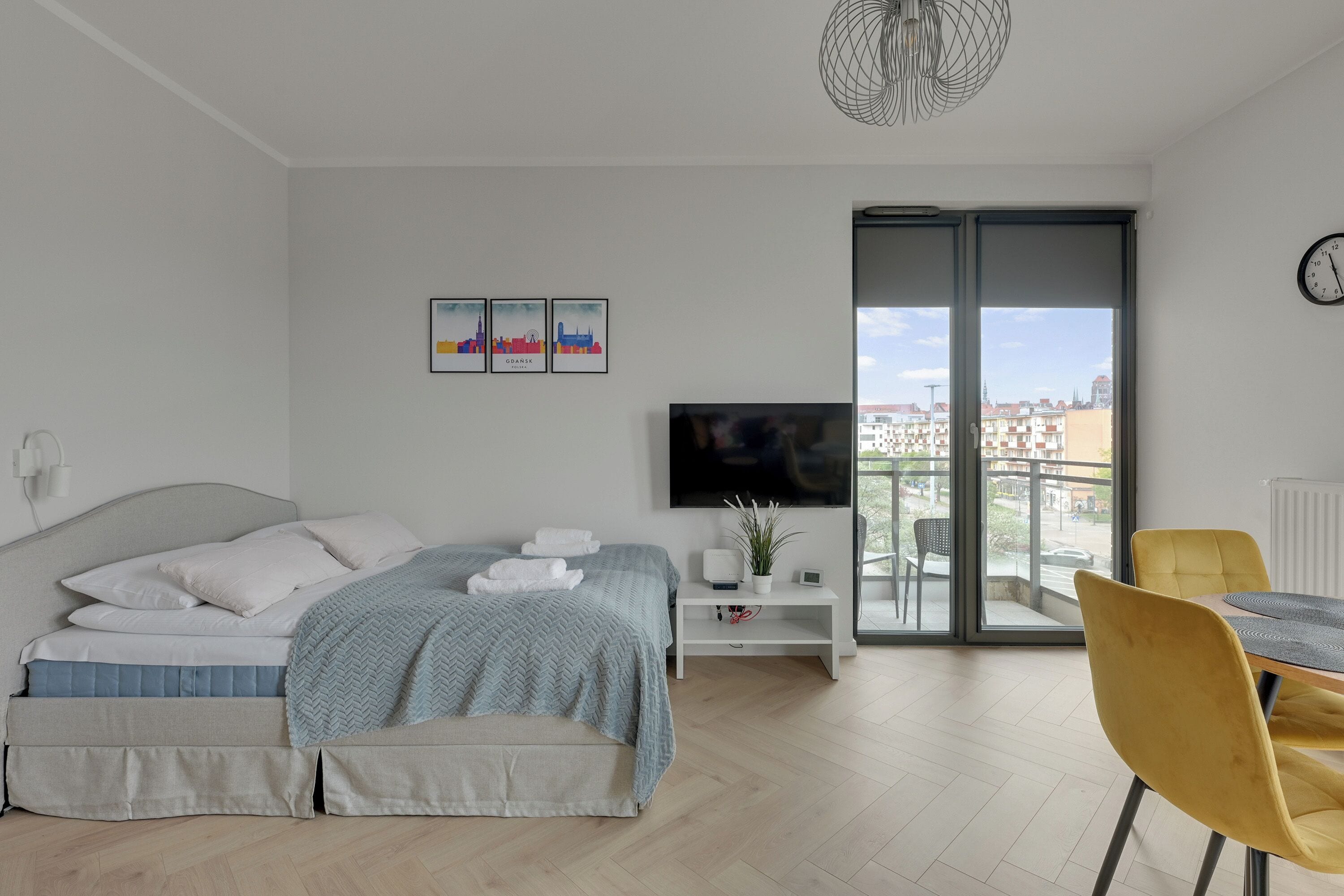 Studio Suite, Balcony | Iron/ironing board, free WiFi