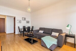 TV - Monumental Apartment 712 Balcony Sea View (Funchal)