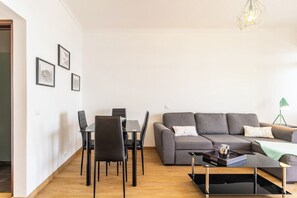 TV - Monumental Apartment 712 Balcony Sea View (Funchal)