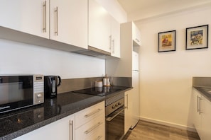 Unclassified image, 2 of 14, button - Monumental Apartment 610 Balcony Sea View (Funchal)