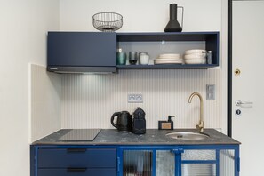 Private kitchen - Suite Studio By Metro | Starlink | Rooftop Views (Athens)