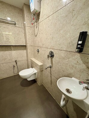 Bathroom - Aesthetic 1bhk luxe , Indore centrally loacted (Indore)