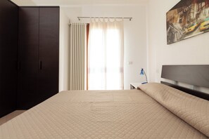 Departamento, 1 habitación, balcón | Tabla de planchar con plancha 