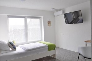 Free WiFi - N37-modern eingerichtete Zimmer (Aldingen)