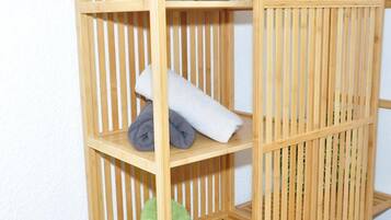 Single Room, Non Smoking | Interior