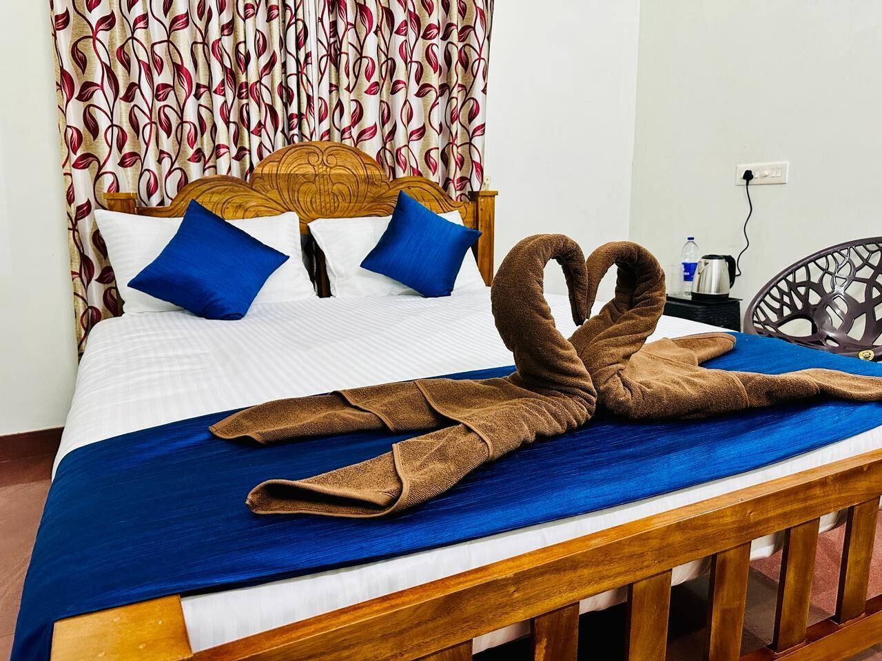 Deluxe Double Room | Desk, laptop workspace, free WiFi