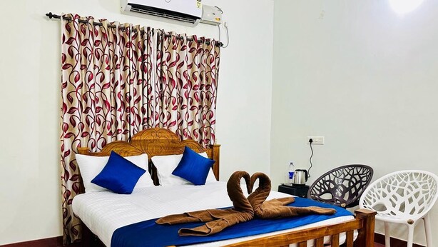 Deluxe Double Room | Desk, laptop workspace, WiFi (free) - Varkala Breeze Villas (Varkala)