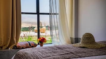 Bungalow, Air conditioning, Mountain View | In-room safe, blackout drapes, soundproofing, free WiFi