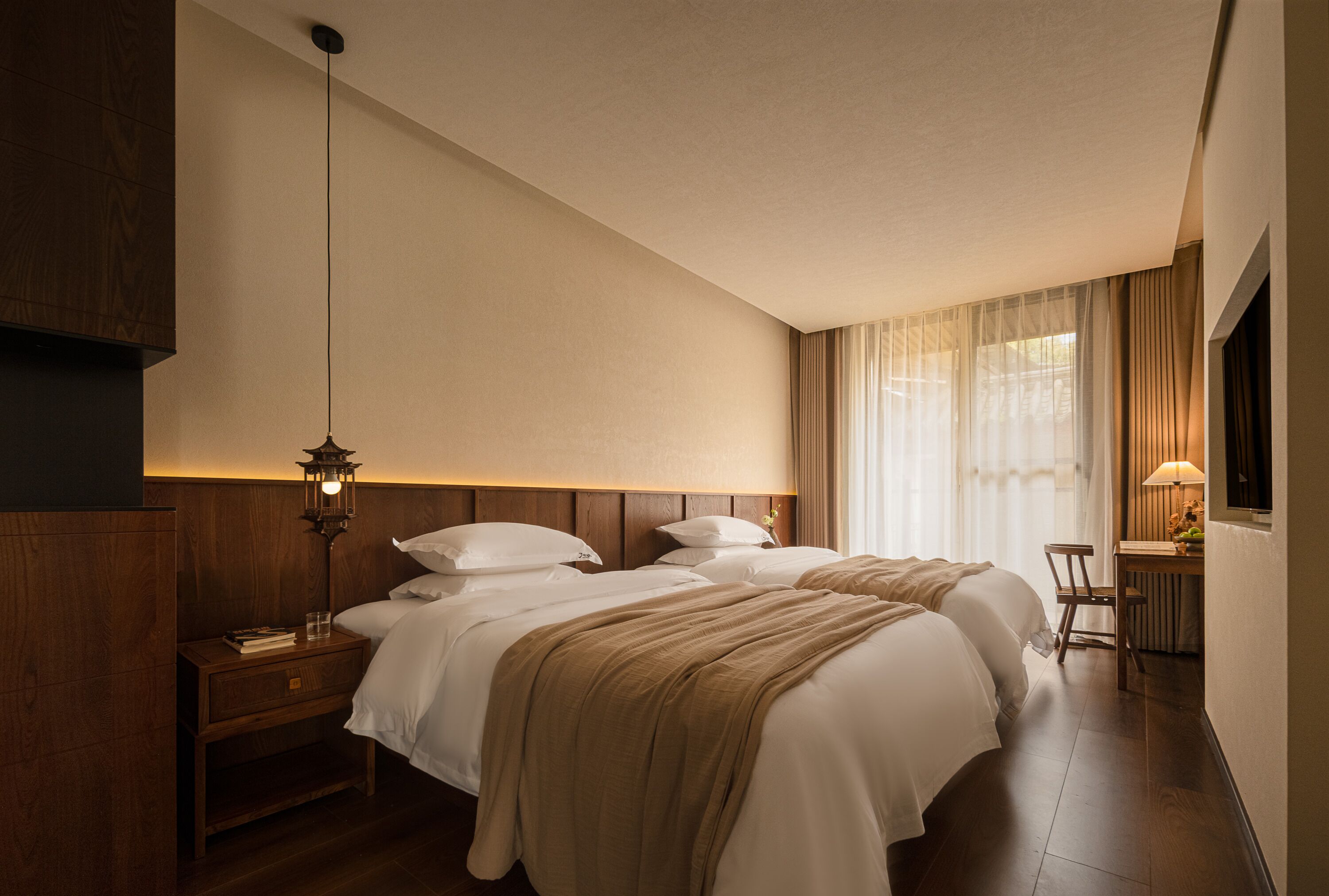 Traditional Double or Twin Room, Courtyard View | Desk, laptop workspace, free WiFi