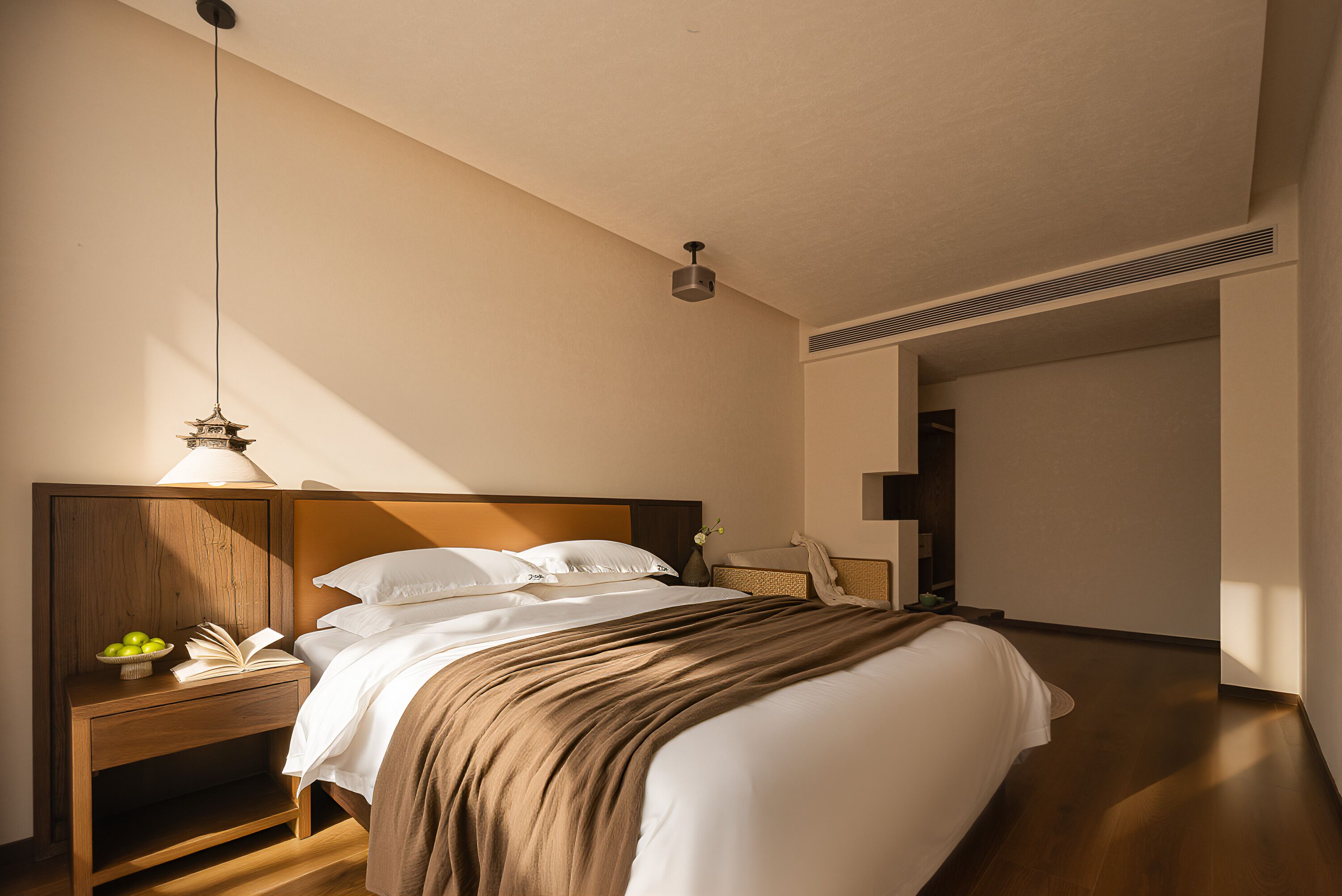 Standard Double Room, Courtyard View | Desk, laptop workspace, free WiFi