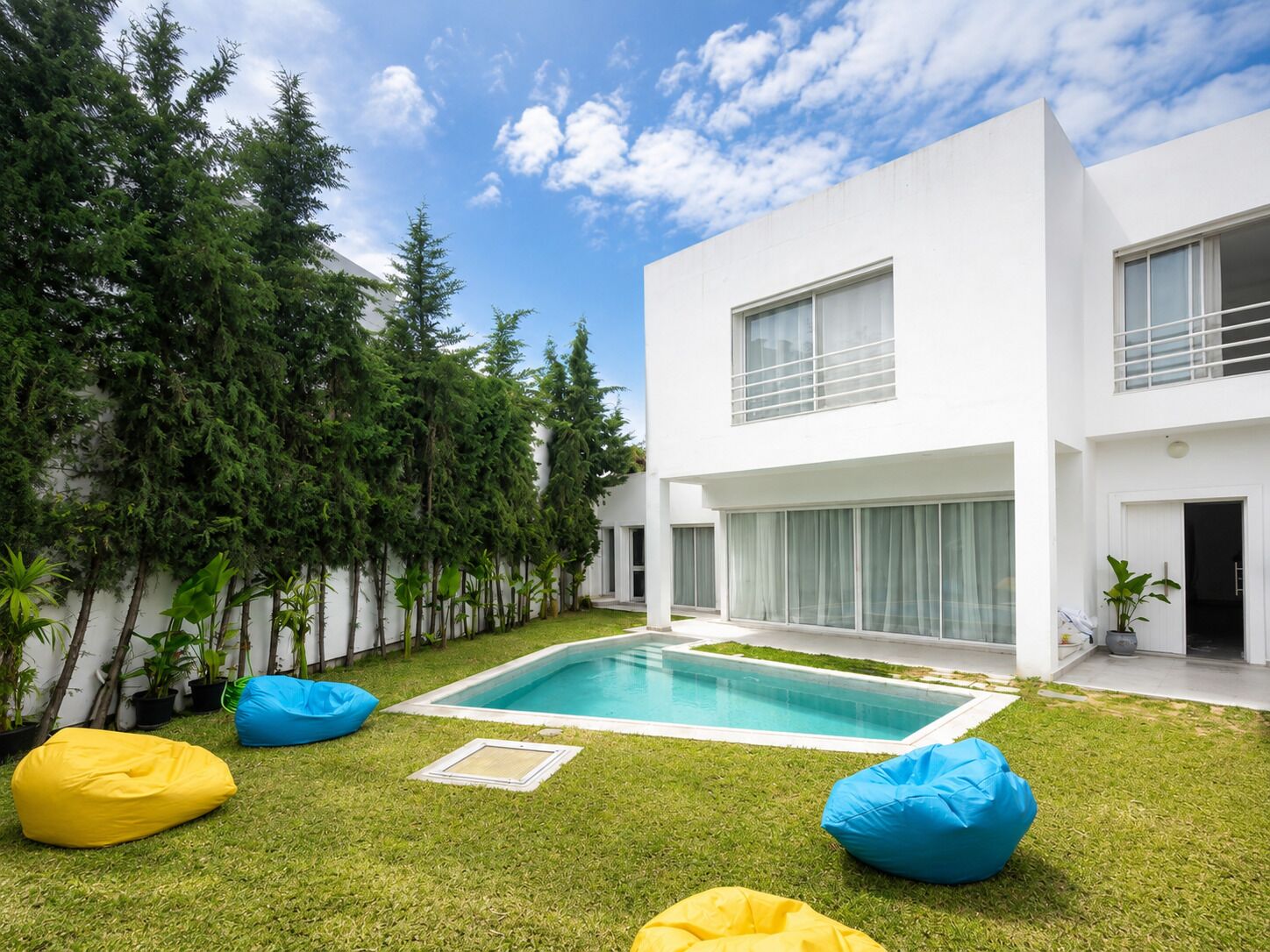 Villa, 4 habitaciones, fumadores, piscina privada | Piscina | Una piscina cubierta