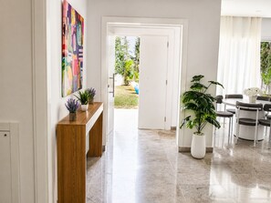 Villa, 4 Bedrooms, Smoking, Private Pool | Dining